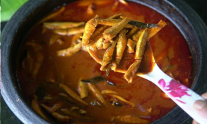 Netholi Fish Curry (Anchovy Curry) – Kerala Style