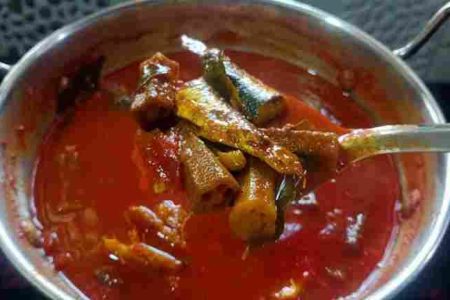 ഇതുപോലൊരു കറി ഉണ്ടാക്കിയാൽ നമുക്ക് വേറെ ഒന്നും ആവശ്യമില്ല ഊണ് കഴിക്കുന്നതിനായിട്ട് Easy & Tasty “Without Fish” Fish Curry 🥘 (Vegetarian Fish Curry)