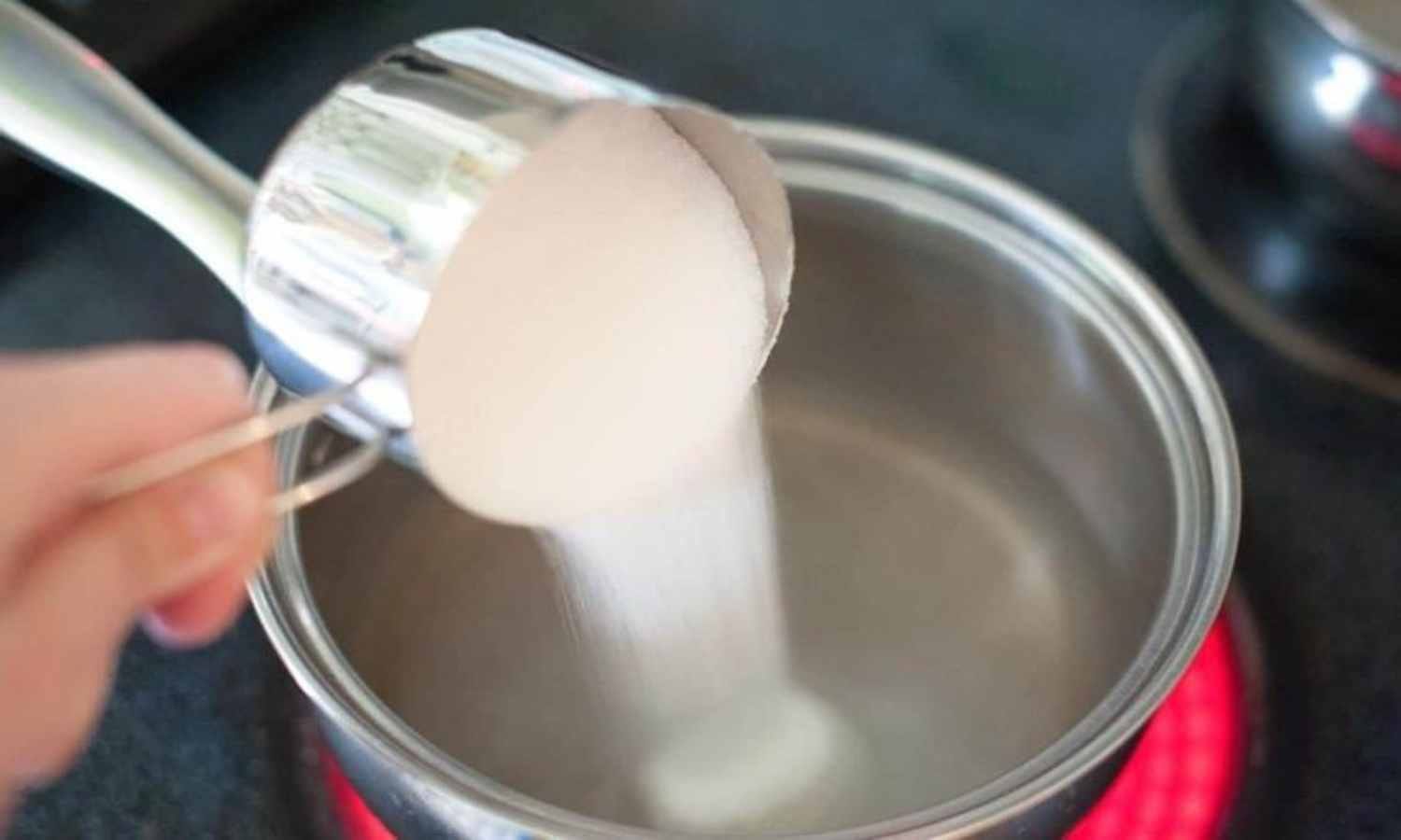 Homemade Sugar Syrup (Basic Simple Syrup)