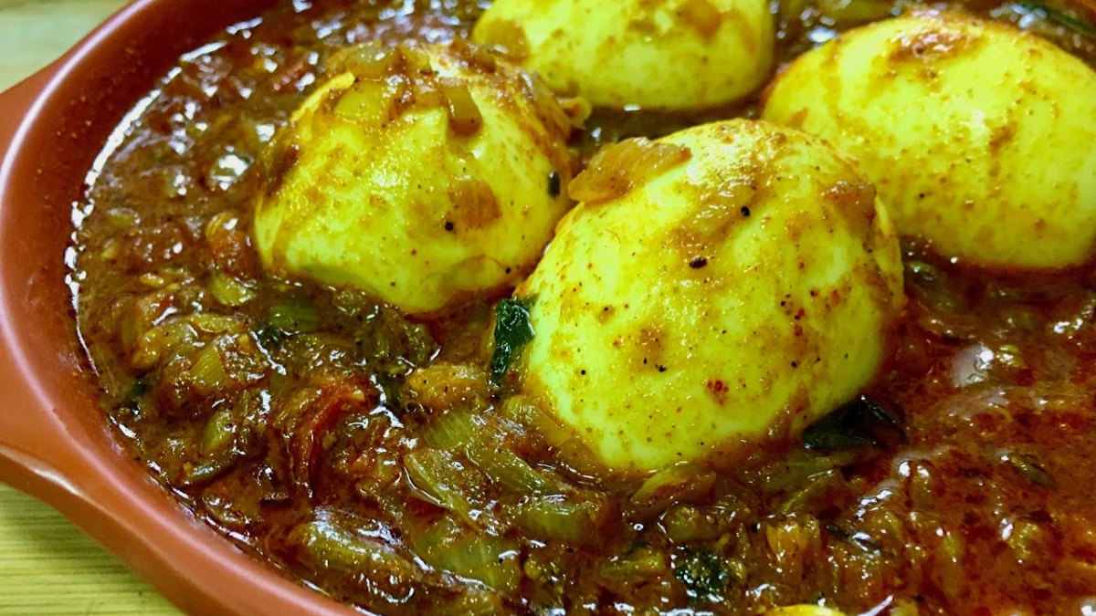 Easy Egg Curry (Kerala-style Inspired)