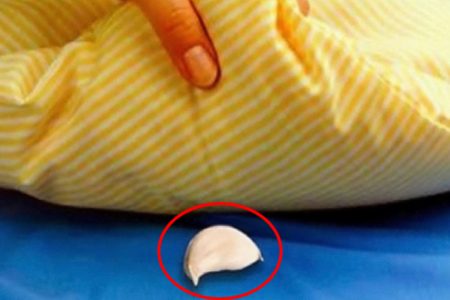 Health Benefits of Keeping Garlic Under Your Pillow