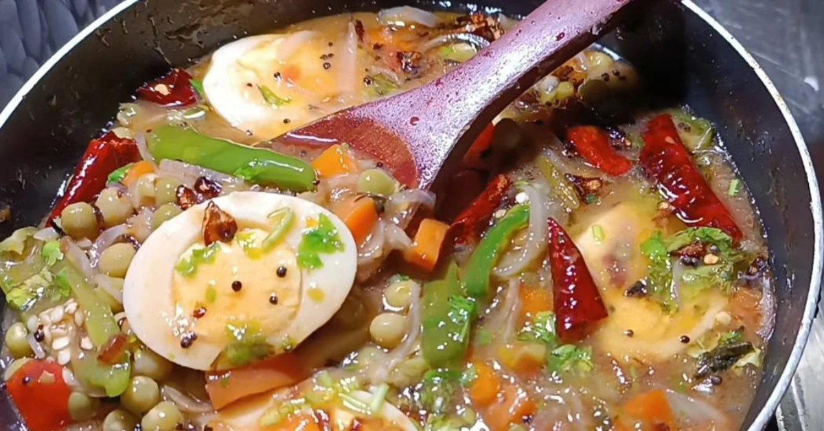 Tasty Green Peas And Egg Curry Recipe