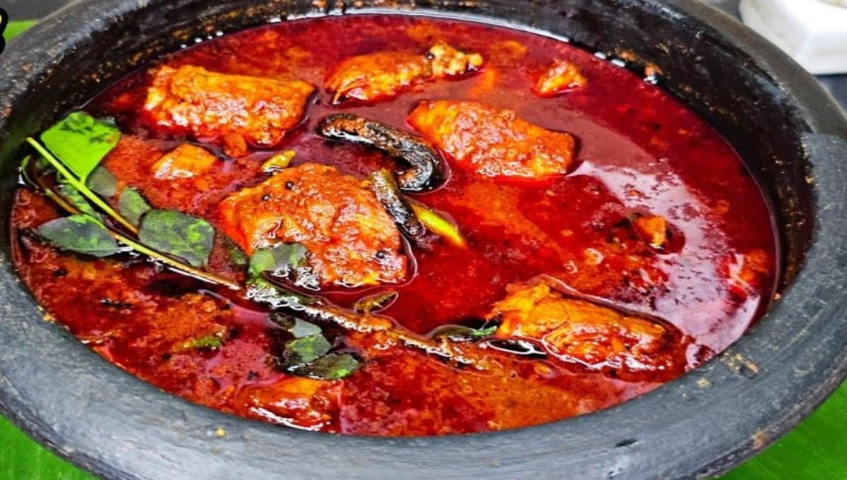 Special Kerala Thick Fish Curry (Nadan Meen Curry)