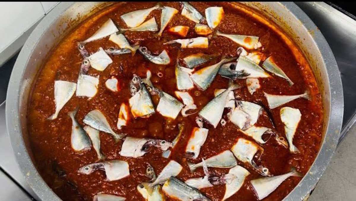 അയല കറി Ayala Curry (Kerala-style Mackerel Curry)