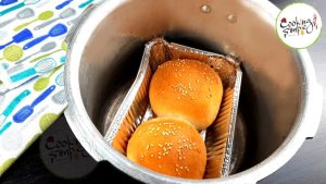 simple method to make soft buns in a cooker