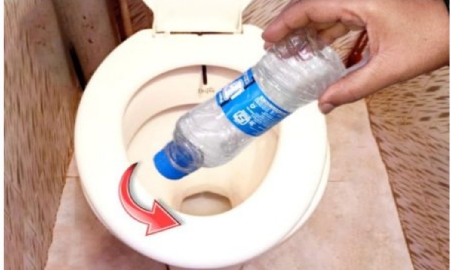 Easy Toilet Cleaning Tips Using Bottle