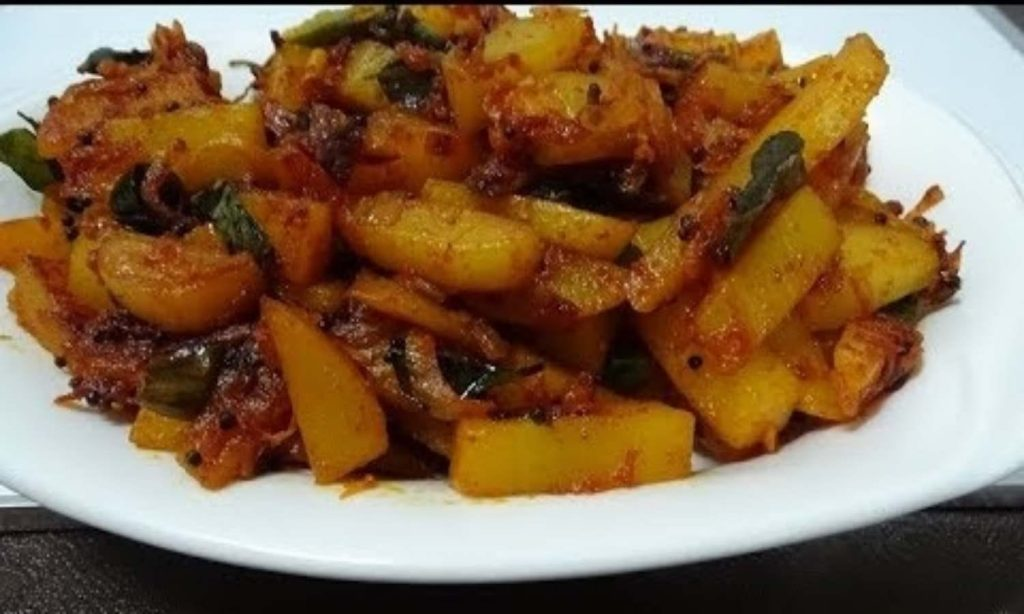 How to make potato mezhukkupuratti recipe